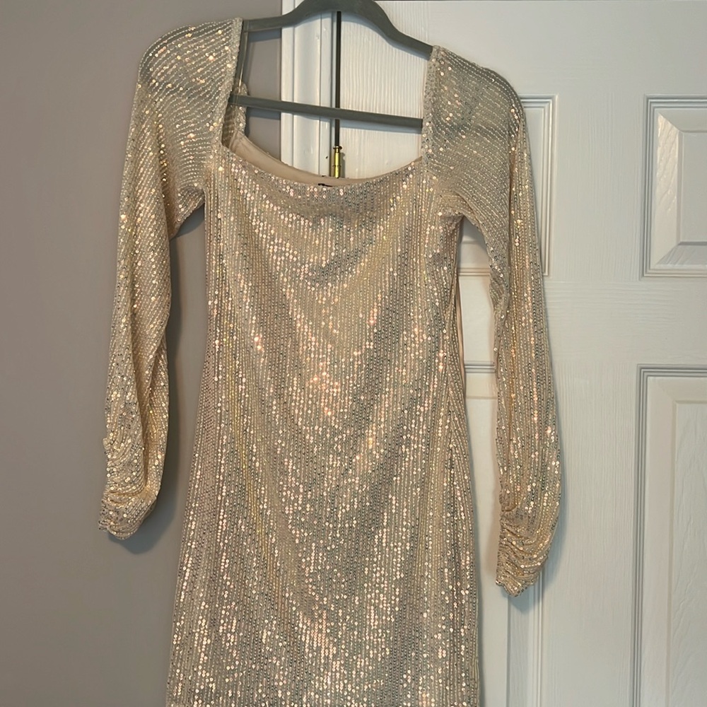 Speechless Juniors' Glitter Bodycon Dress. Excellent condition. Size Small